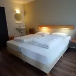 6 Personen