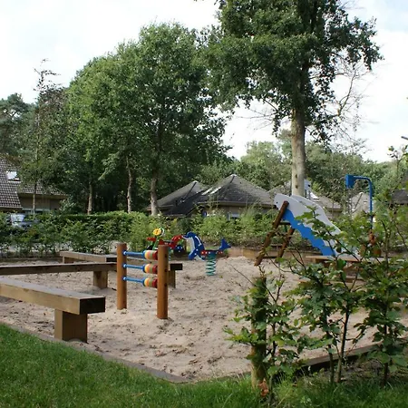 別荘 6 Personen ヌンスペート