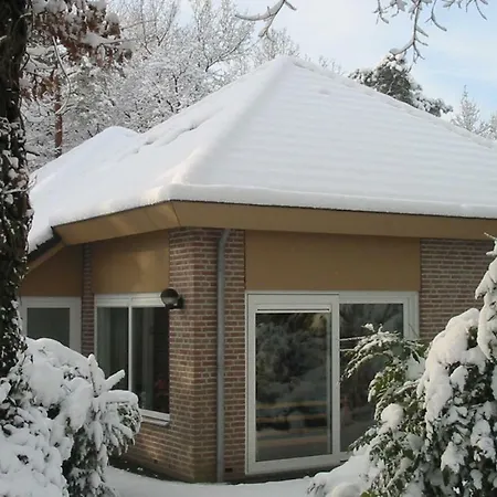 בית נופש 6 Personen *